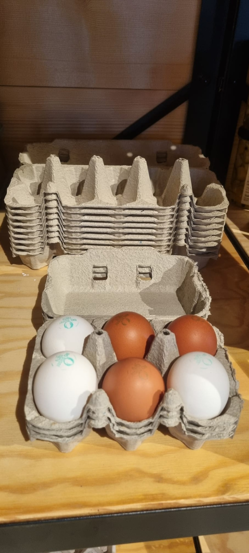 Bio Eier vom Zweinutzungshuhn - 6er Karton